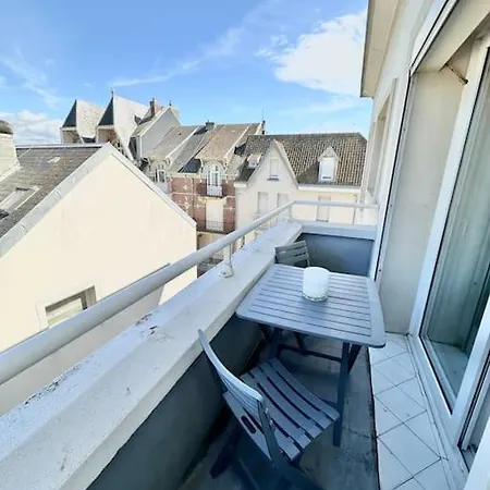 Manon - Nid Douillet Avec Balcon A 50m De La De